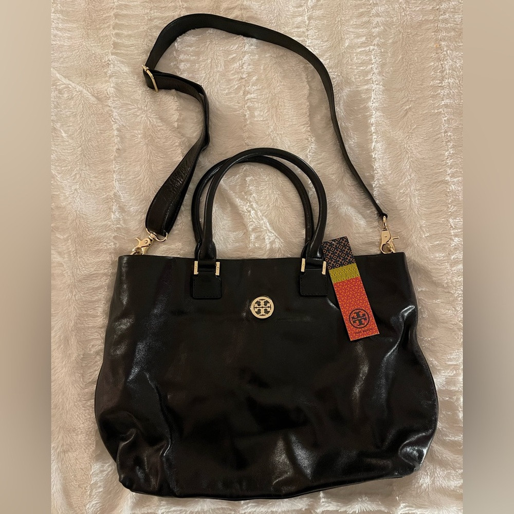 NWT- Tory Burch Dena bag- gorgeous black leather